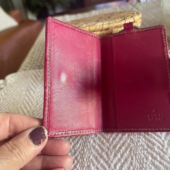 Gucci keychain wallet holder in pink - Picture 5 of 13